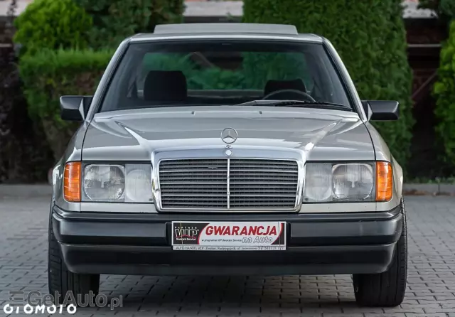 MERCEDES-BENZ W 124 