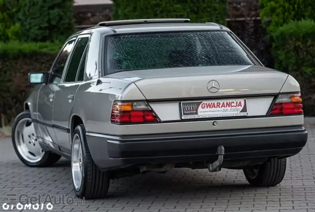 MERCEDES-BENZ W 124 