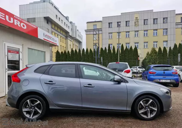 VOLVO V40 T2 Drive-E Momentum