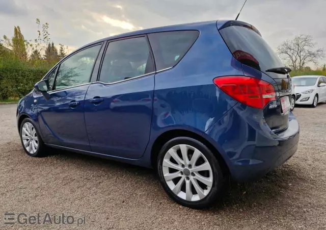 OPEL Meriva 1.4 T Cosmo