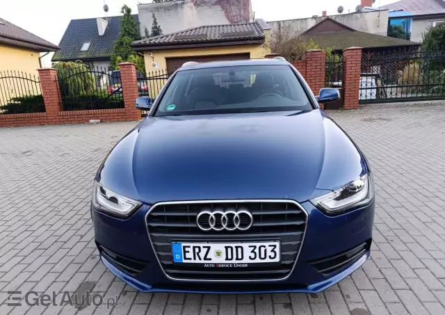 AUDI A4 2.0 TDI Quattro Line