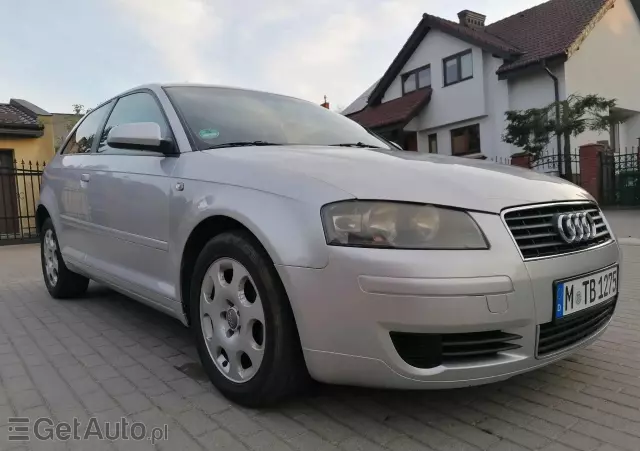 AUDI A3 1.6 Attraction