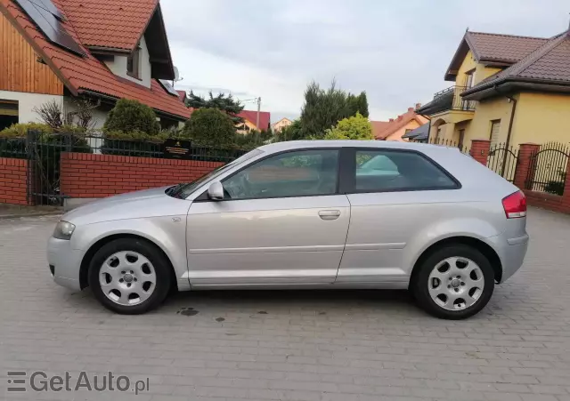 AUDI A3 1.6 Attraction