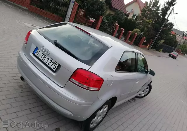 AUDI A3 1.6 Attraction