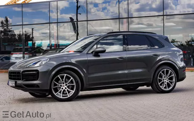 PORSCHE Cayenne Platinum Edition