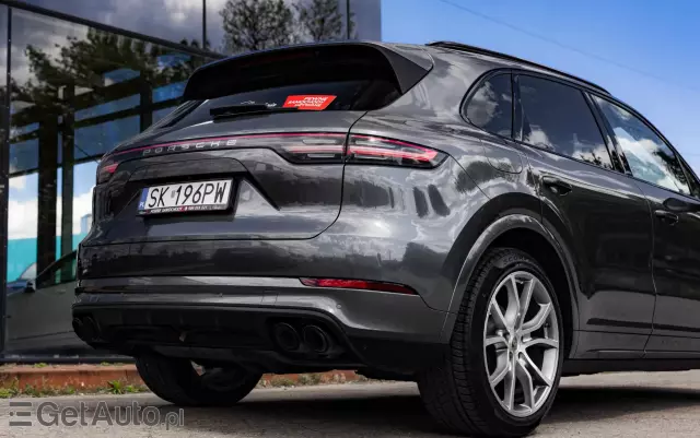 PORSCHE Cayenne Platinum Edition