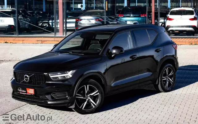 VOLVO XC 40 D3 R-Design