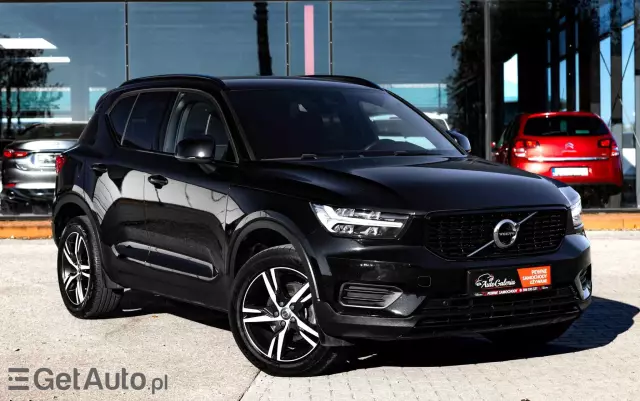 VOLVO XC 40 D3 R-Design