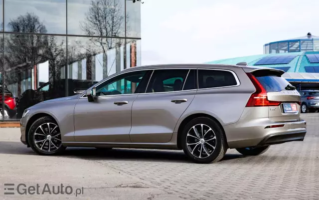 VOLVO V60 D3 Momentum Pro