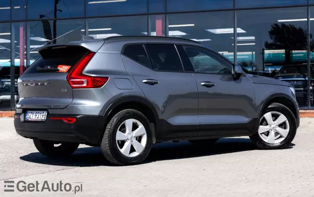 VOLVO XC 40 D3 Momentum