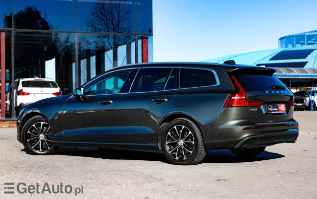 VOLVO V60 D3 Momentum Pro