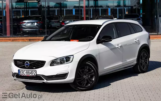 VOLVO V60 Cross Country D4 Drive-E Momentum