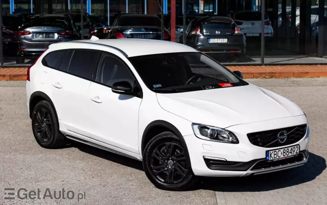 VOLVO V60 Cross Country D4 Drive-E Momentum