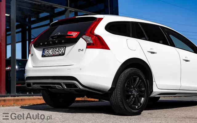 VOLVO V60 Cross Country D4 Drive-E Momentum