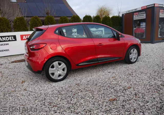 RENAULT Clio 1.2 16V Limited