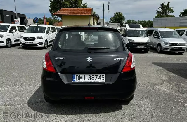 SUZUKI Swift 