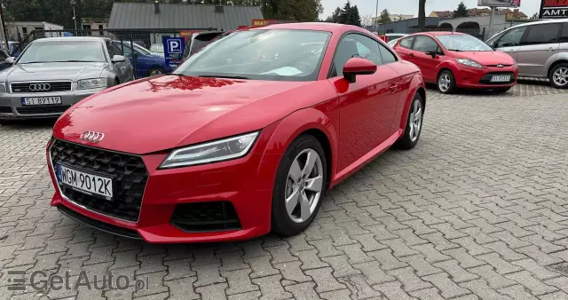 AUDI TT 