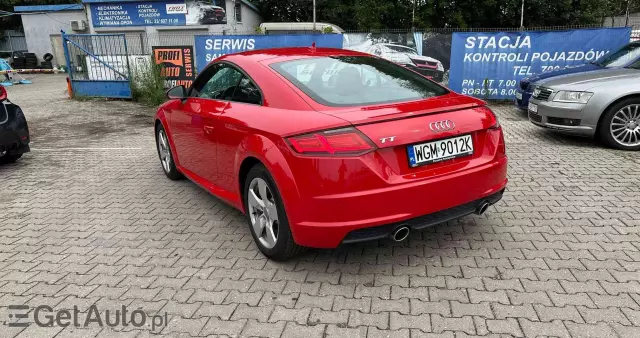 AUDI TT 