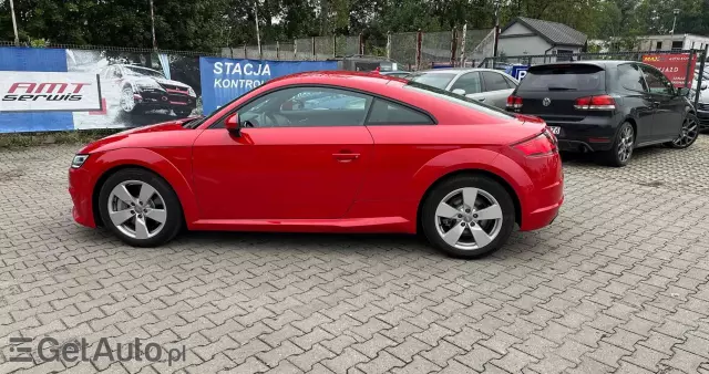 AUDI TT 