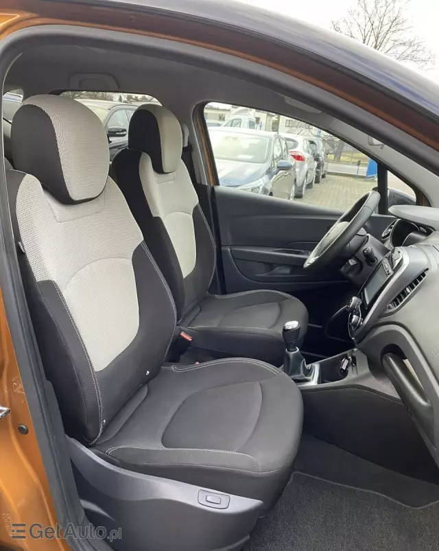 RENAULT Captur 