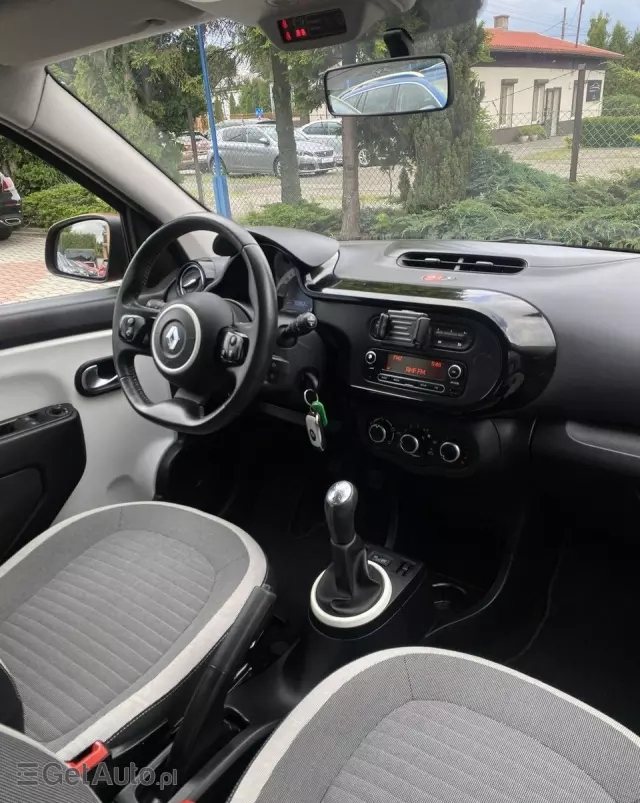 RENAULT Twingo 