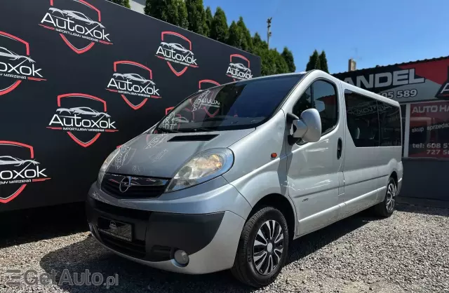 OPEL Vivaro 