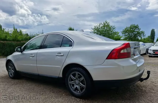 VOLVO S80 2.0 D (136 KM)