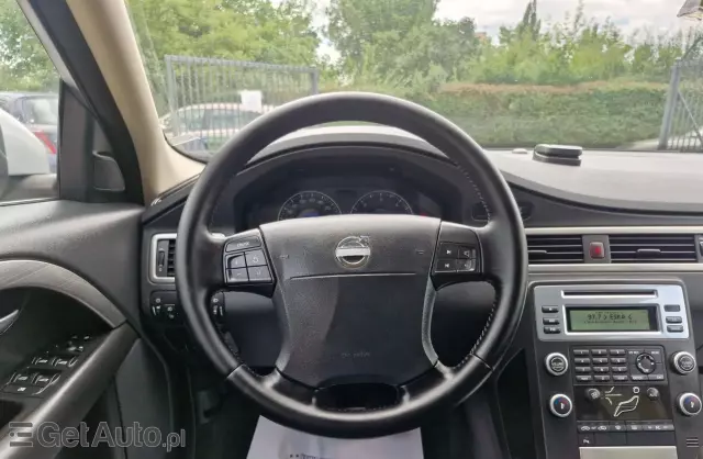 VOLVO S80 2.0 D (136 KM)