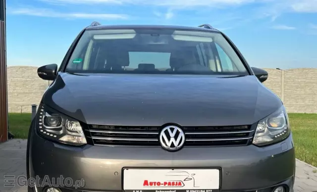 VOLKSWAGEN Touran 