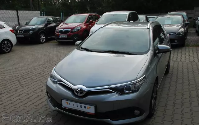 TOYOTA Auris 1.6 D-4D Touring Sports Edition S+