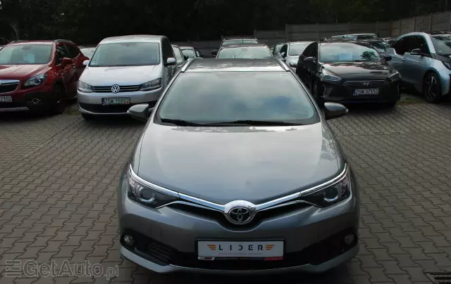 TOYOTA Auris 1.6 D-4D Touring Sports Edition S+