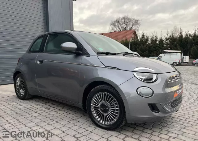 FIAT 500e 