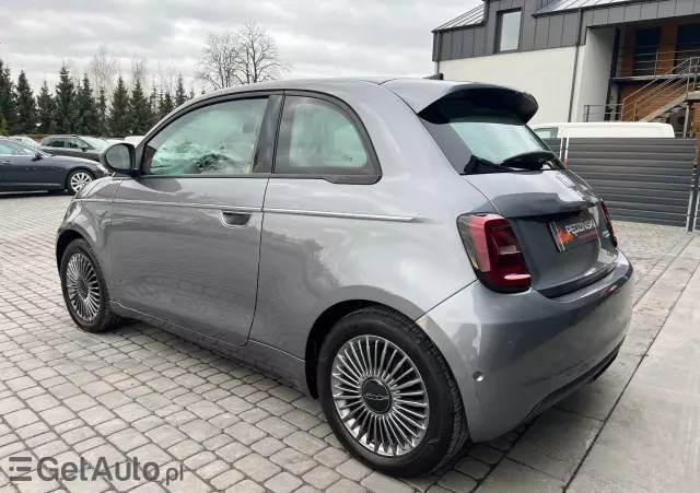 FIAT 500e 