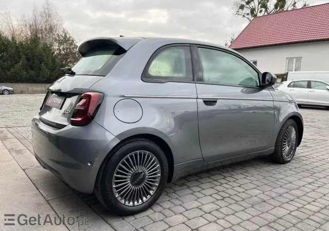 FIAT 500e 