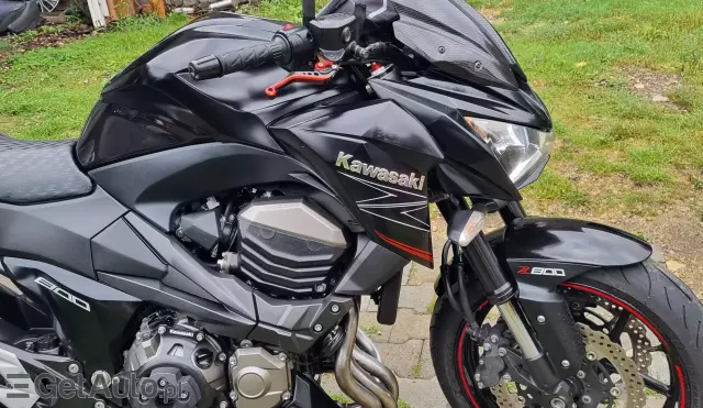 KAWASAKI Z800 