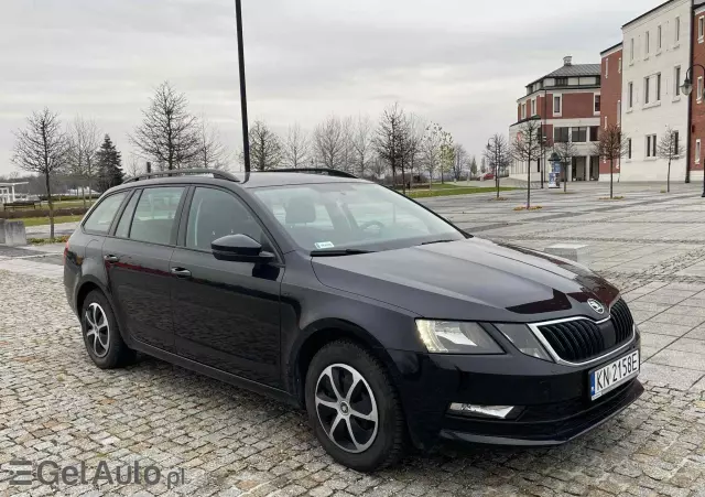 SKODA Octavia 1.0 TSI GPF Active