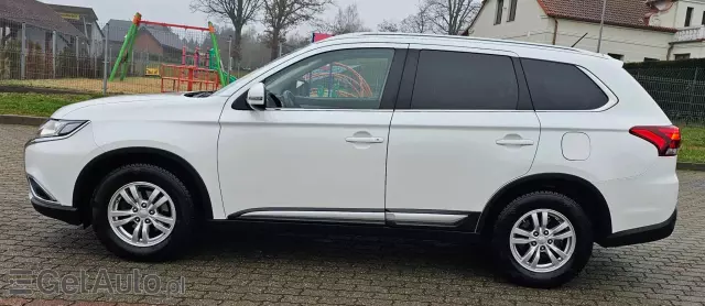 MITSUBISHI Outlander 2.0 Intense + 4WD CVT