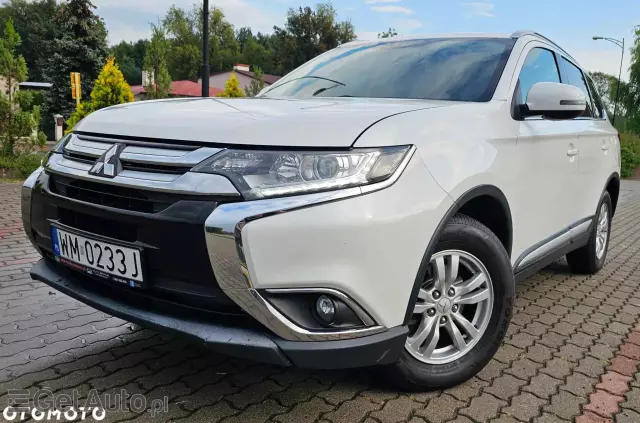 MITSUBISHI Outlander 2.0 Instyle Navi 4WD CVT