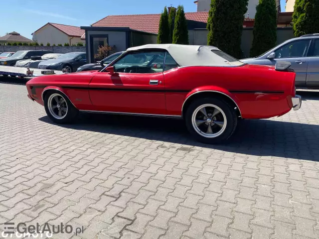 FORD Mustang 