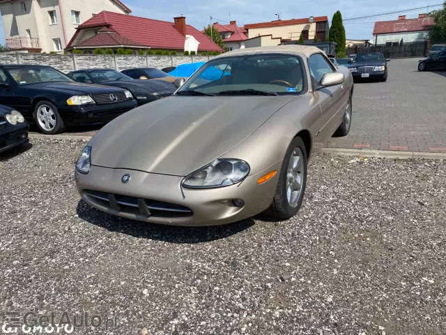 JAGUAR XK8 4.0 