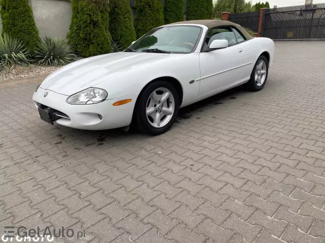 JAGUAR XK8 4.0 