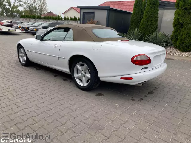 JAGUAR XK8 4.0 