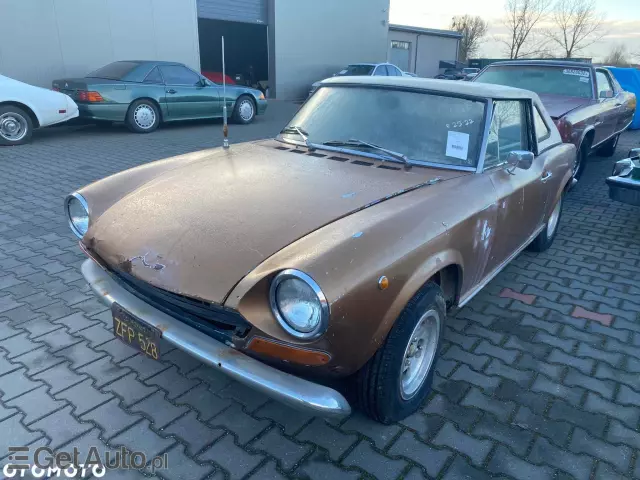 FIAT 124 Spider 