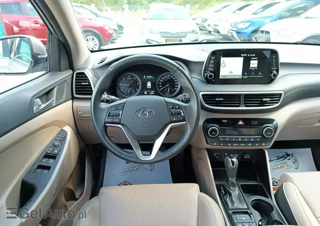 HYUNDAI Tucson 