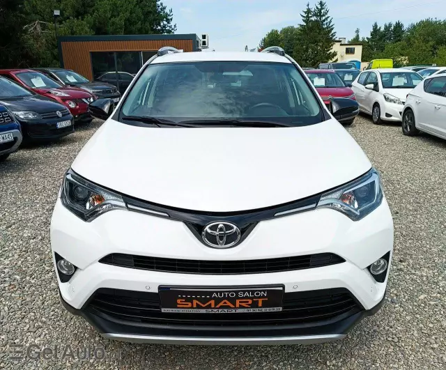 TOYOTA RAV4 2.0 Active 4x4