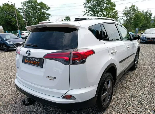 TOYOTA RAV4 2.0 Active 4x4