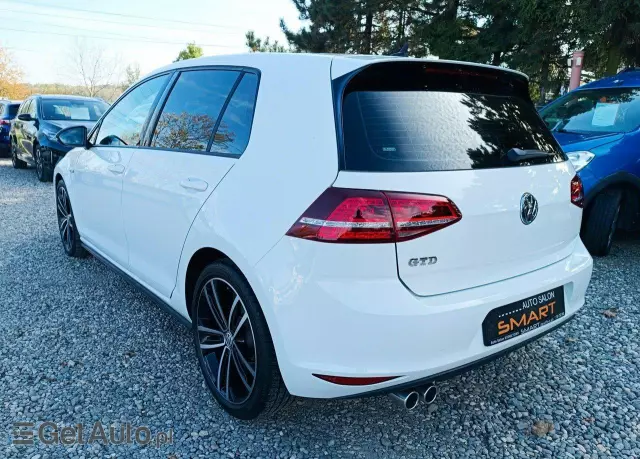 VOLKSWAGEN Golf VII 2.0 TDI BMT GTD DSG