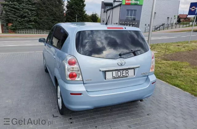 TOYOTA Corolla Verso 