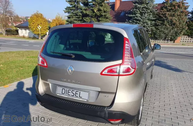 RENAULT Scenic 