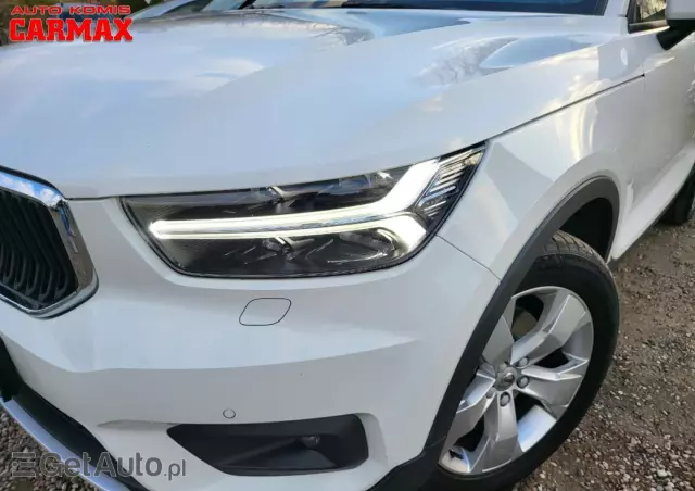 VOLVO XC 40 